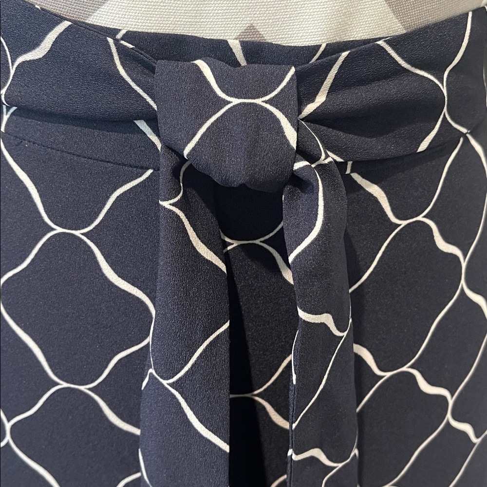Ann Taylor Ruffled Navy Midi Skirt Size 10 - Picture 3 of 7